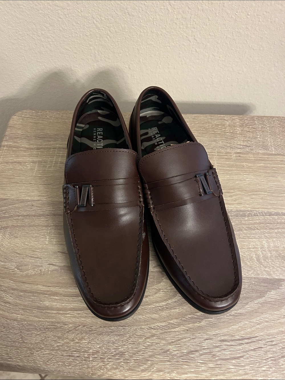 Kenneth Cole Reaction Men's Dark Brown Leather upper Slip-On Loafers
